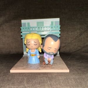 Westworld Dolores & Bernard Figurine Set Display - HBO Figures